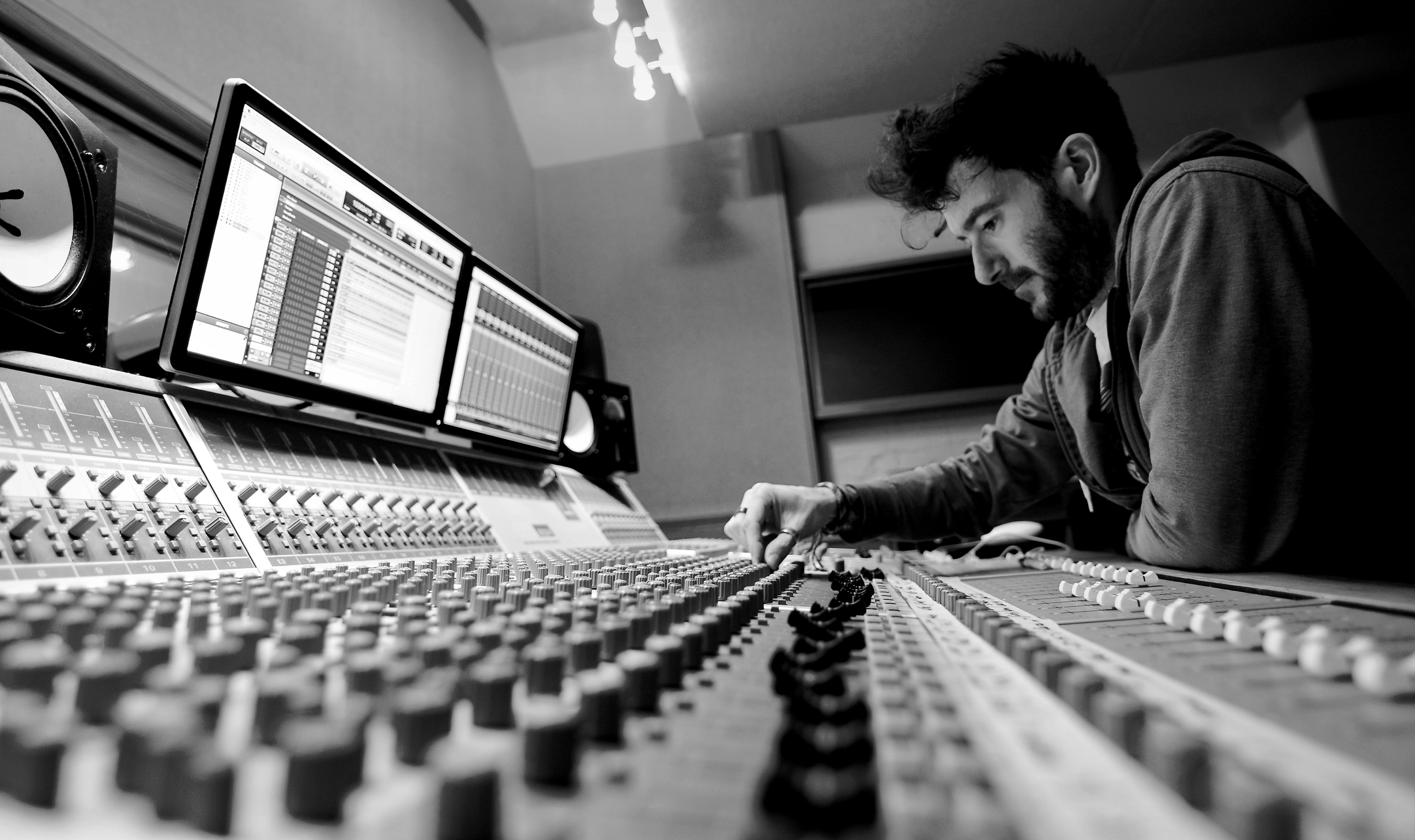 Cambridge based engineer and producer, Matty Moon