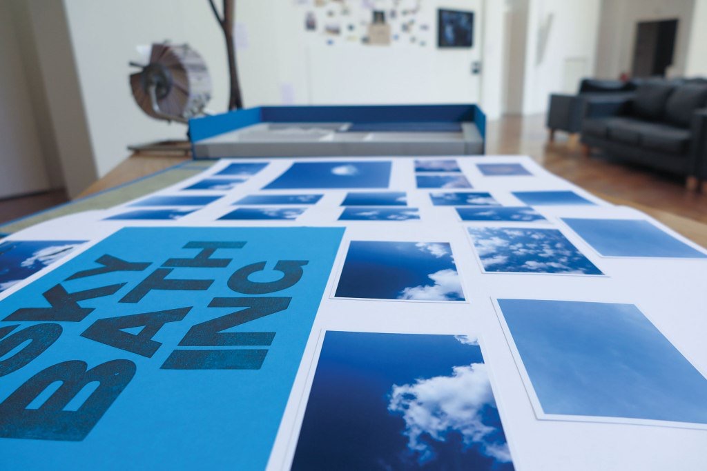 Smultronstalle (The Blue Book) Skybathing page.